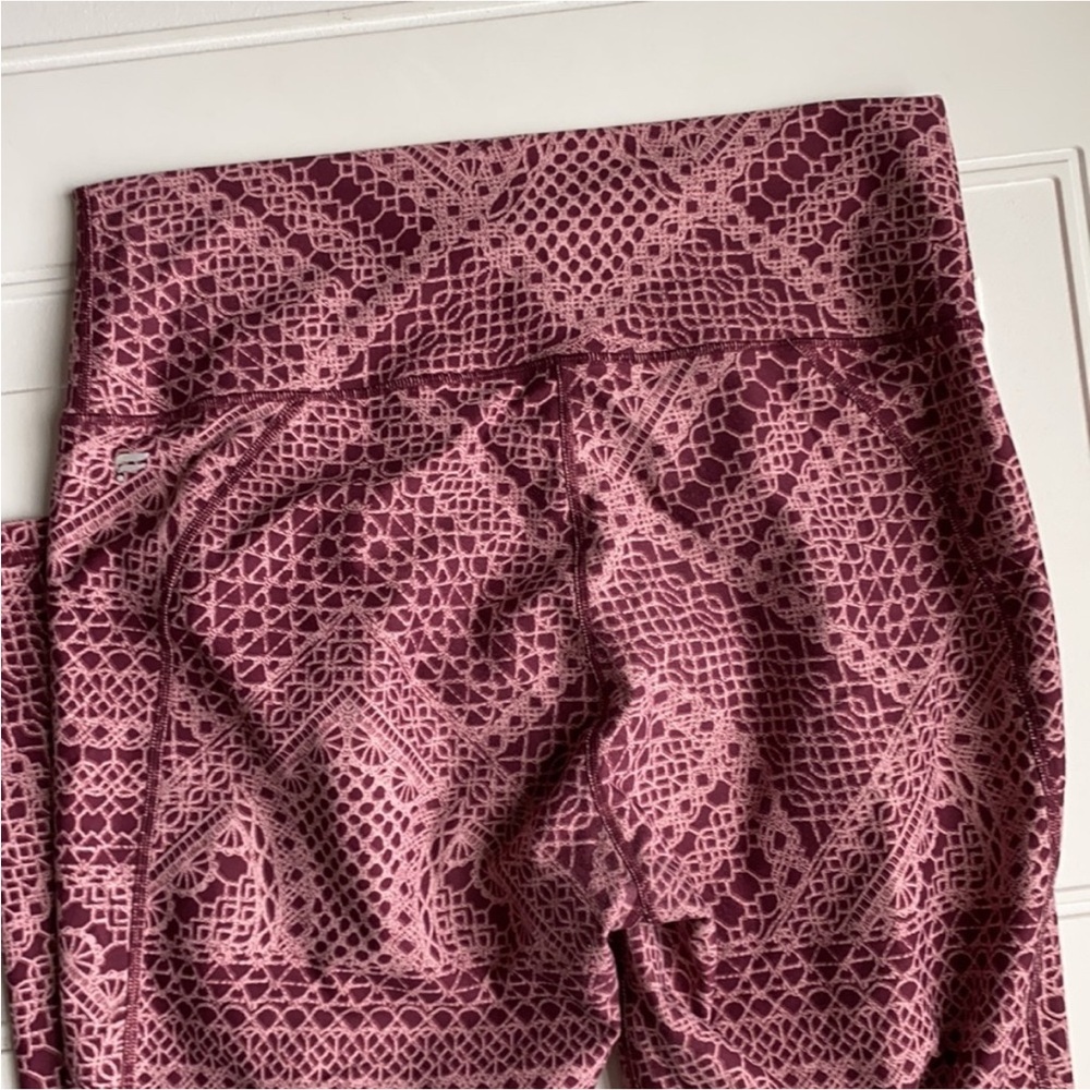 Fabletics Powerhold High Rise Legging Size Medium - Picture 6 of 7